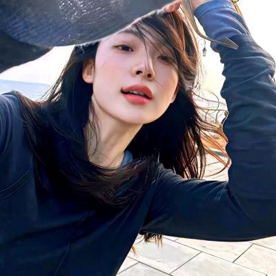 某天后之女被曝走后门进组，连续多日发布会现场画面流出